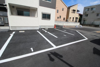 【駐車場】 | LISソフィア箕面半町