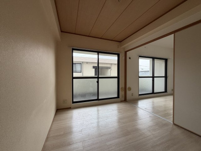 【洋室】 | SHRIKE96（シュライク96） | 写真はリフォーム前の状態です（2025年12月30日撮影）