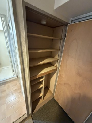 【玄関】 | SHRIKE96（シュライク96） | 写真はリフォーム前の状態です（2025年12月30日撮影）