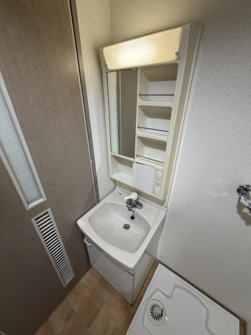 【独立洗面台】 | SHRIKE96（シュライク96） | 写真はリフォーム前の状態です（2025年12月30日撮影）