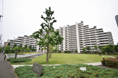 【外観】 | 東京サーハウスガーデンポート | 南西向きで陽当りの良いテラス付です♪