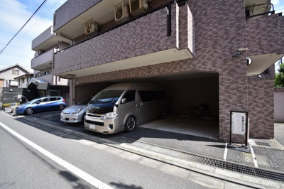 【駐車場】 | クレッセント蒲田東 | 平置き駐車場