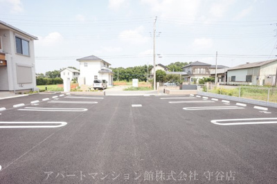 【駐車場】 | クレメント　みどりのⅡ