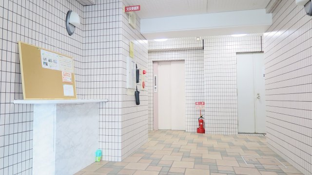 シャルルロワイヤルのエントランス