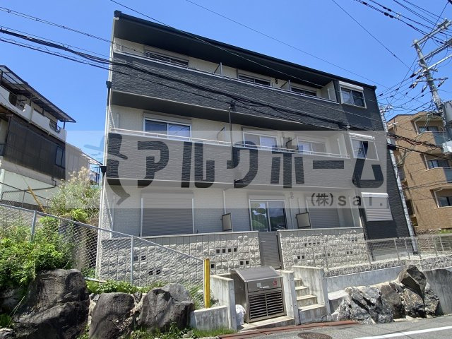 フェリオ柏原の外観