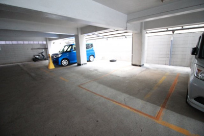 【駐車場】 | 大和ハイツ | 駐車場　要空き確認