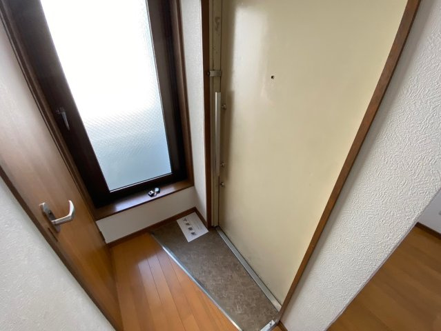 内山プラザビルの玄関|内山プラザビル