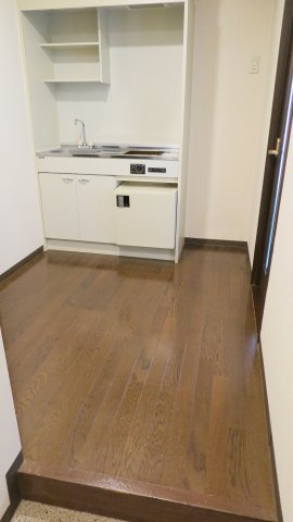 コレクション新町の玄関