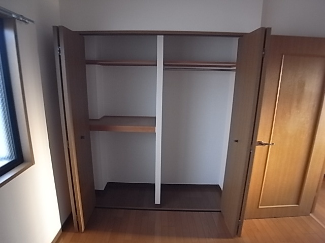 キャロル御影の収納
