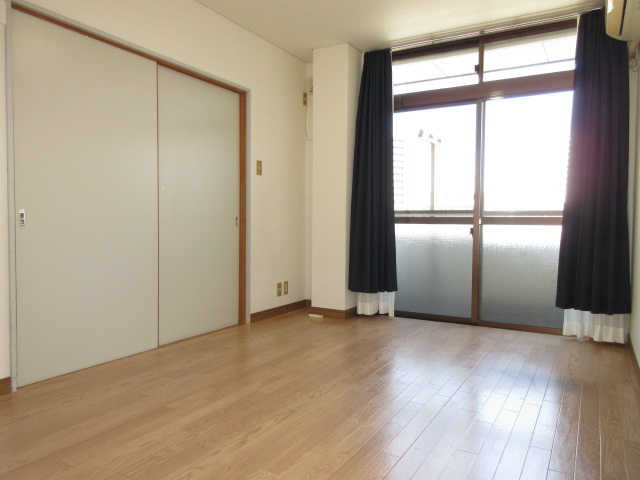 【洋室】 | メゾンドリバージュ