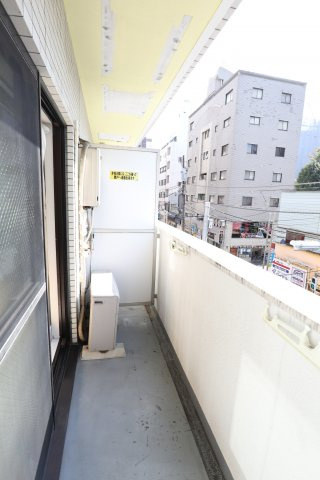 板橋区板橋１丁目の賃貸マンションのバルコニー