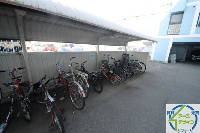 エスポワール森友の駐車場|駐車場があるので、車を買う予定の方も安心です