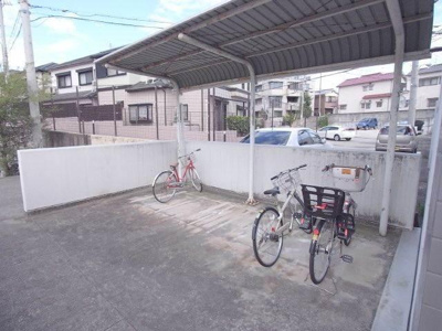 【その他共用部分】 | YKハイツ大久保 | 駐車場