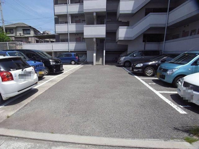 【駐車場】 | YKハイツ大久保 | 駐車場