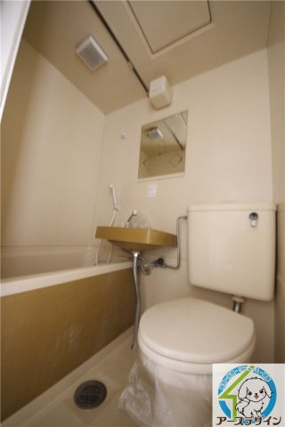 ヨーロピアン西明石の浴室|落ち着いた空間のお風呂です