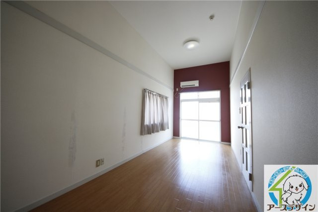 ヨーロピアン西明石の洋室