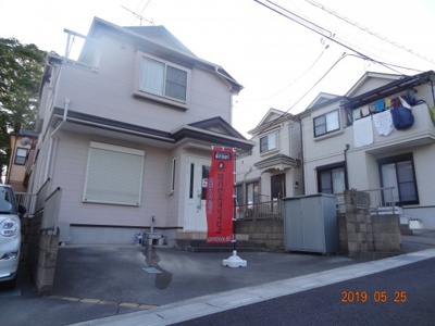 【前面道路含む現地写真】 | 当社管理／さいたま市緑区三室／全室南向き中古住宅 | 前面道路含む現地写真です