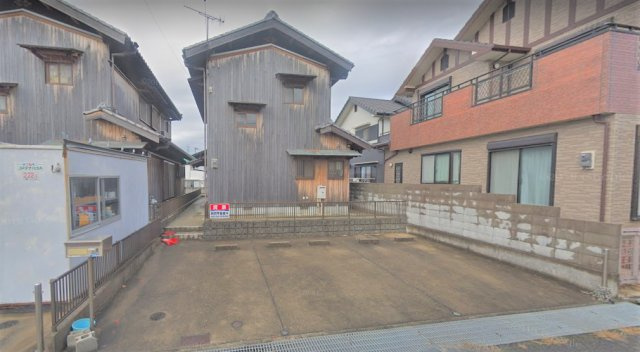 岡田貸家