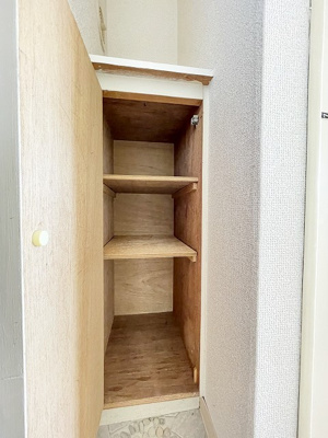 【玄関】 | ハイランドハウス | シューズボックスがあるので玄関もすっきり片付きます♪上に写真やかわいい小物を置いたりもできます☆