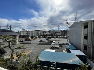 【展望】 | ハイランドハウス | バルコニーからの眺望です♪2階にあるので人目が気にならないのが嬉しいですよね☆