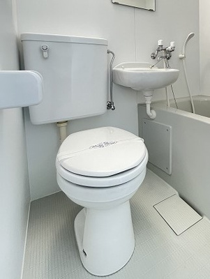 【トイレ】 | ハイランドハウス | バスルームにあるトイレです！水廻りのお掃除が一気にできちゃいますね☆