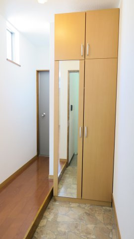 モールライフ九条の玄関