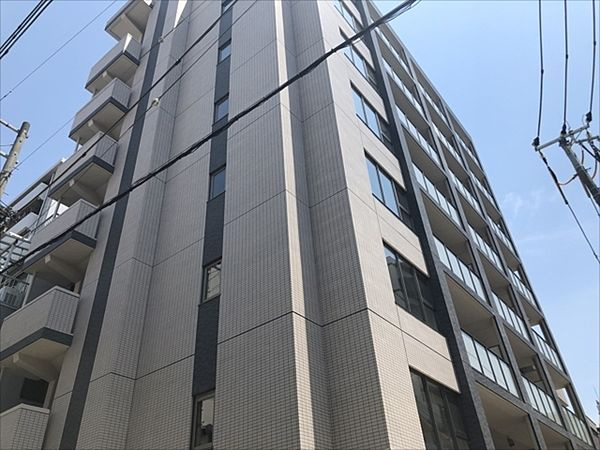 グラン　アクシスの外観