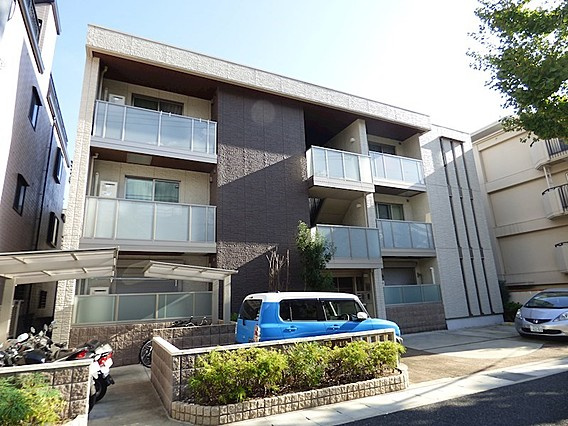 エルム六甲の外観