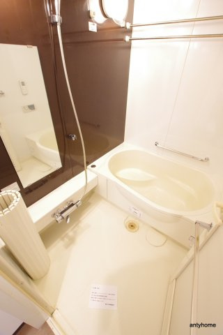 レジディア都島2　仲介手数料無料の浴室