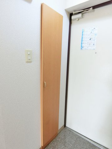 グリーンマンション雅ＡＢの玄関