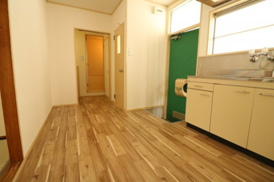 【居間・リビング】 | 東泉ヶ丘ハイツ