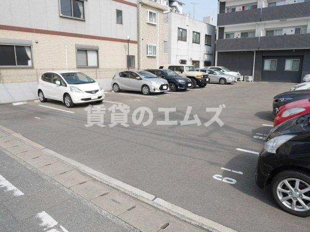 【駐車場】 | テイルガーデン博多 | テイルガーデン博多の駐車場