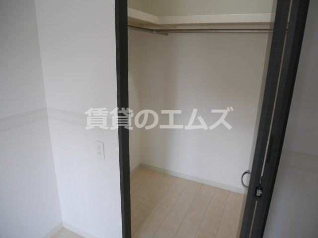 【収納】 | テイルガーデン博多 | テイルガーデン博多のウォークインクローゼット