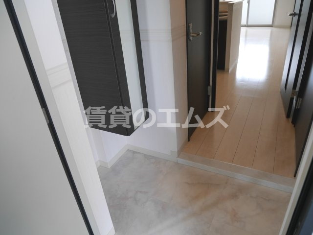 【玄関】 | テイルガーデン博多 | テイルガーデン博多の玄関