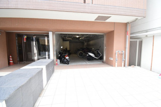 【エントランス】