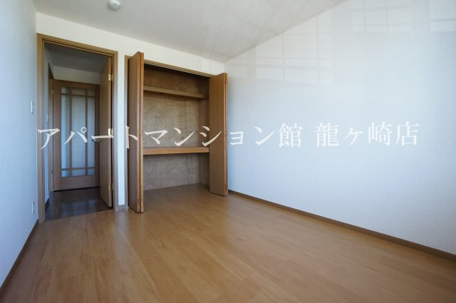 アミスターの洋室