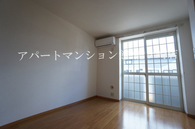 さくらヒルズの居間・リビング