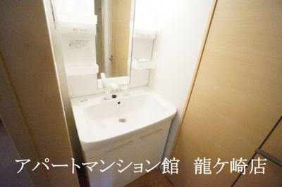 【独立洗面台】 | メゾンソレイユ