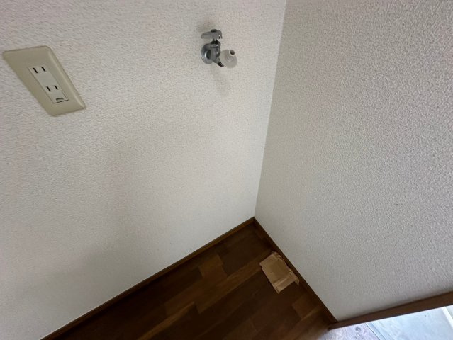 クイーンズパーク|室内に洗濯機置き場があります。