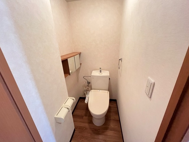 サン・ソレイユ西条　弐番館のトイレ