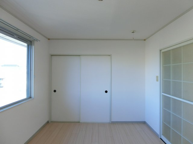 プリムローズの洋室