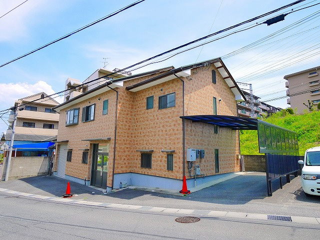 あやめ池北店舗事務所の外観