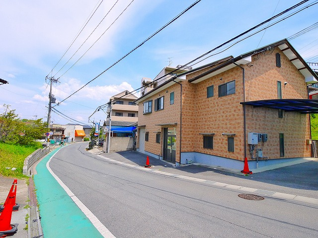あやめ池北店舗事務所の周辺