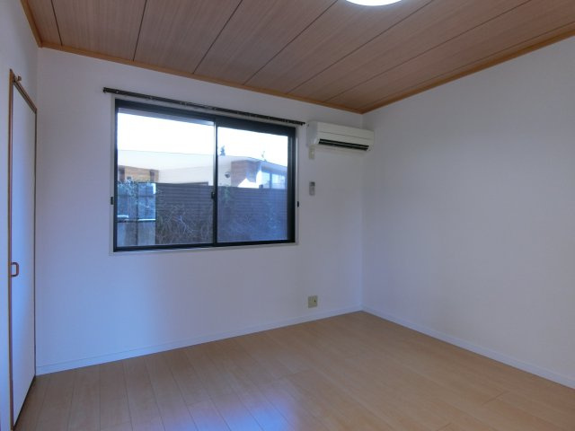 グッドワンの洋室