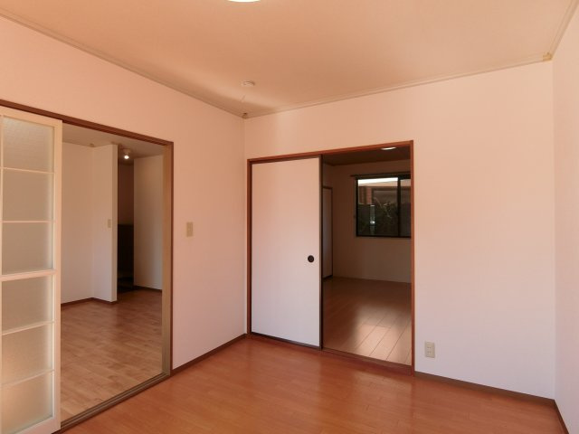 グッドワンの洋室