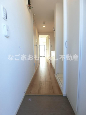 【玄関】 | リブリ・KNウイング