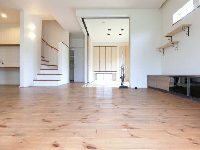 喜志町一戸建の居間・リビング