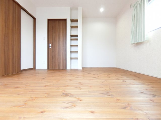 喜志町一戸建の洋室