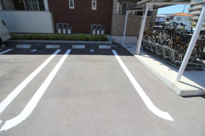 【駐車場】 | メゾン　つくも
