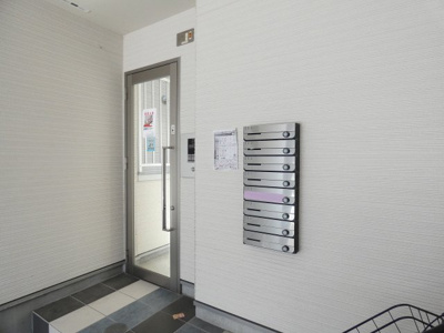 【エントランス】 | ソレイユ中村日赤